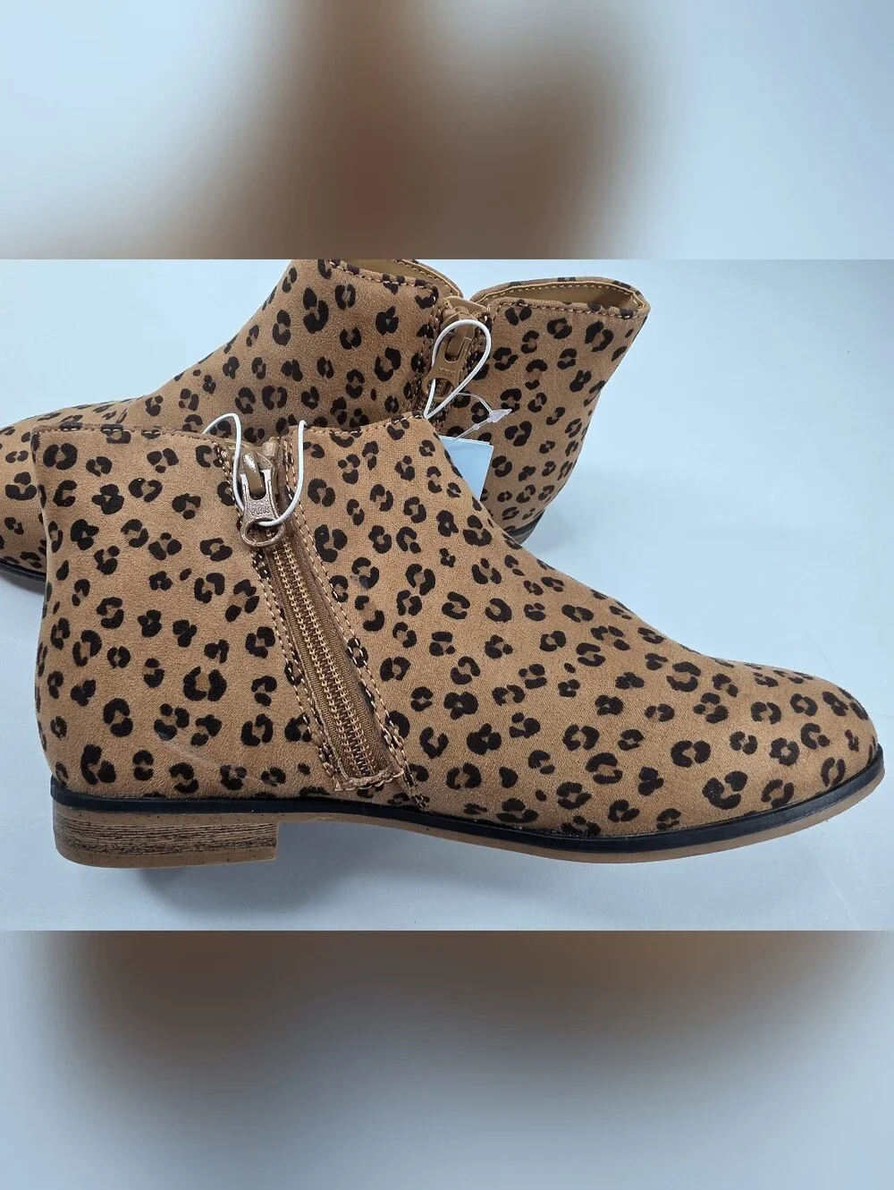NWT Girls' Opal Leopard Print Zipper Booties Brown Size 4 Cat & Jack 3991-